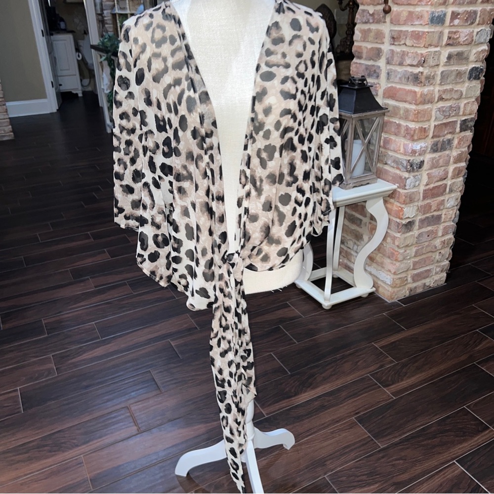 adrienne Leopard Animal Print Sheer Lightweight Duster tie Size L